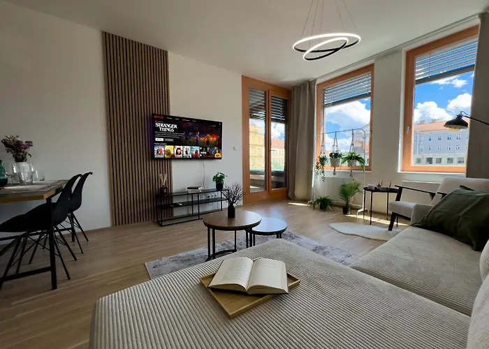 Riverside - Free Parking Apartment Prague